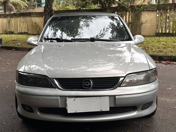 CHEVROLET VECTRA 2.2 MPFI GLS 8V GASOLINA 4P MANUAL