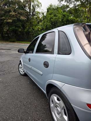 CHEVROLET-CORSA-2011