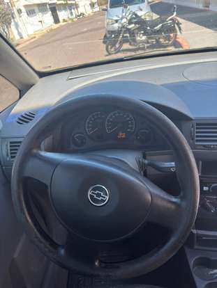 CHEVROLET-MERIVA-2009