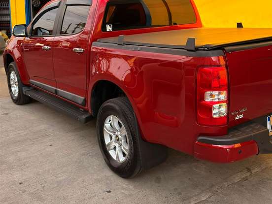 CHEVROLET-S10-2.5 ADVANTAGE 4X2 CD 16V FLEX 4P MANUAL CHEVROLET-S10-2016