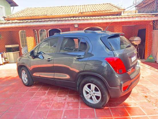 CHEVROLET-TRACKER-2018