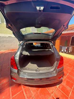 CHEVROLET-TRACKER-2018