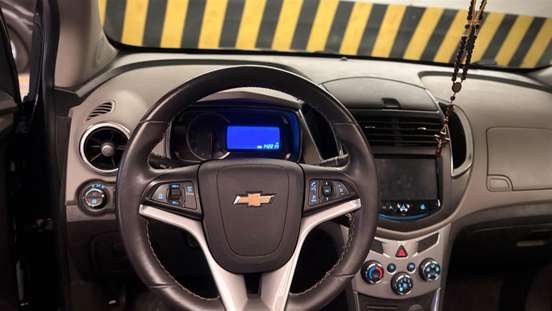 CHEVROLET-TRACKER-2014