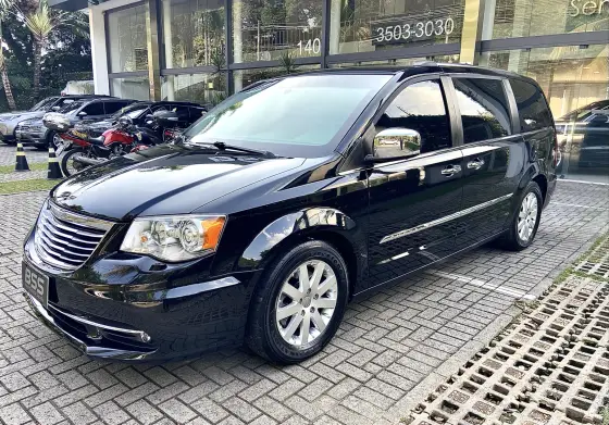 CHRYSLER TOWN & COUNTRY 3.6 LIMITED V6 24V GASOLINA 4P AUTOMÁTICO CHRYSLER TOWN & COUNTRY 3.6 LIMITED V6 24V GASOLINA 4P AUTOMÁTICO