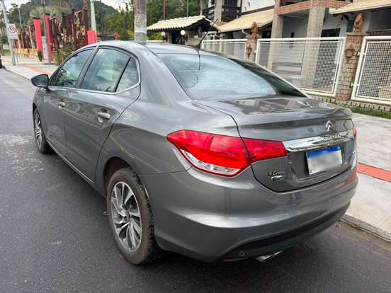CITROËN-C4 LOUNGE-1.6 THP FLEX EXCLUSIVE BVA CITROËN-C4 LOUNGE-2017