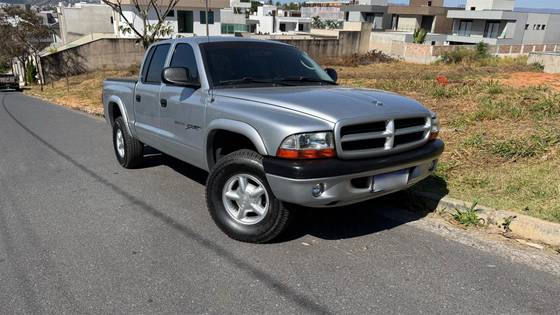 DODGE DAKOTA 3.9 SPORT 4X2 CD V6 12V GASOLINA 4P AUTOMÁTICO
