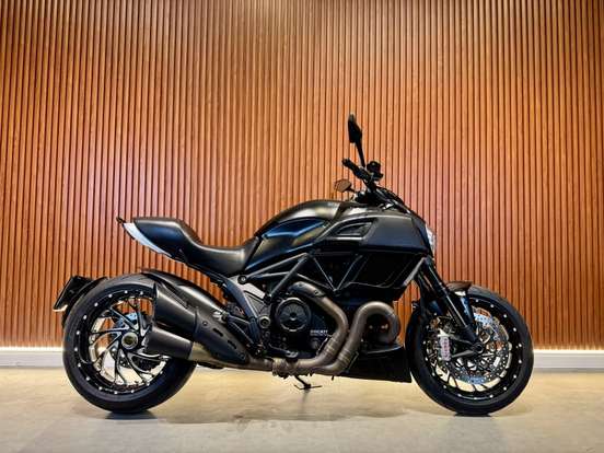 DUCATI-DIAVEL DARK DUCATI-DIAVEL DARK-2016