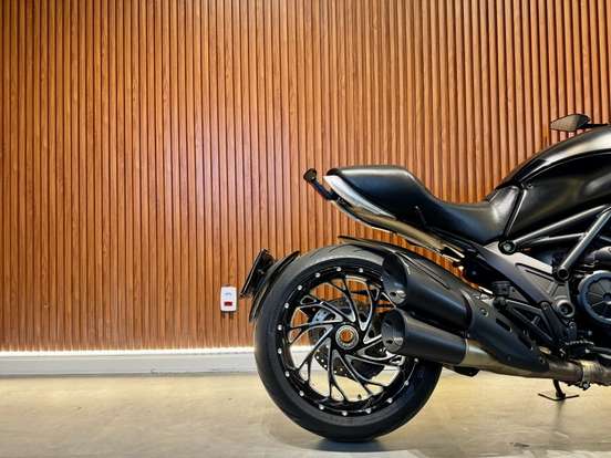 DUCATI-DIAVEL DARK DUCATI-DIAVEL DARK-2016