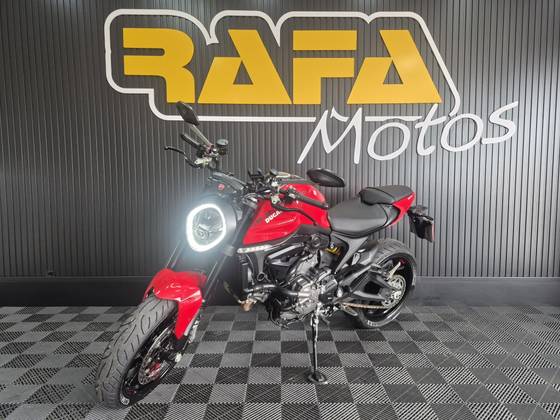 DUCATI MONSTER 937 