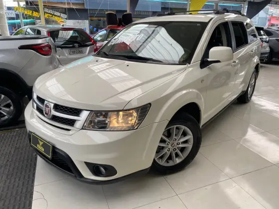 FIAT FREEMONT 2.4 PRECISION 16V GASOLINA 4P AUTOMÁTICO