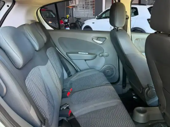 FIAT-PALIO-1.4 MPI ATTRACTIVE 8V FLEX 4P MANUAL FIAT-PALIO-2013
