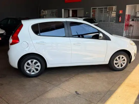 FIAT-PALIO-1.4 MPI ATTRACTIVE 8V FLEX 4P MANUAL FIAT-PALIO-2013