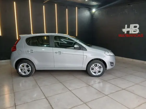 FIAT PALIO 1.6 MPI ESSENCE 16V FLEX 4P MANUAL