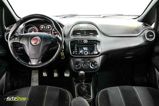 FIAT-PUNTO-2015