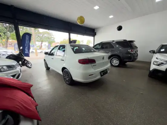 FIAT-SIENA-2013