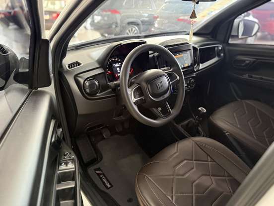 FIAT-STRADA-1.3 FIREFLY FLEX FREEDOM CS MANUAL FIAT-STRADA-2025