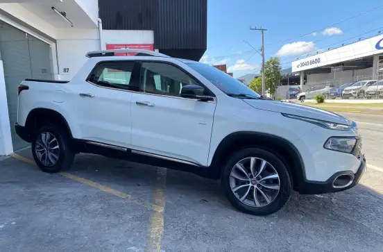 FIAT-TORO-2021