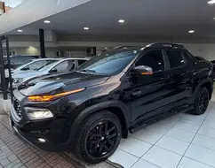 FIAT TORO 2.0 16V TURBO DIESEL ULTRA 4WD AT9 FIAT TORO 2.0 16V TURBO DIESEL ULTRA 4WD AT9