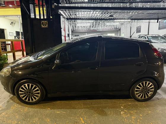 FIAT PUNTO 1.8 SPORTING 8V FLEX 4P MANUAL