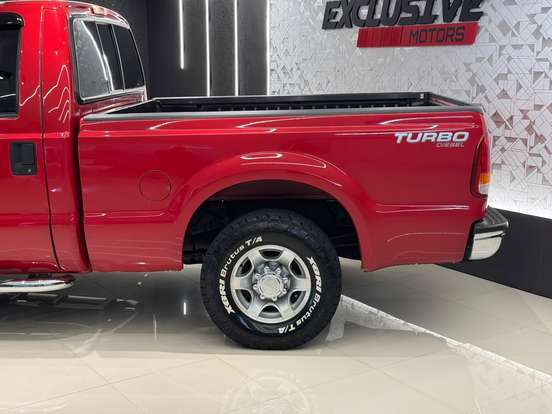 FORD-F-250-3.9 XLT 4X2 CS DIESEL 2P MANUAL FORD-F-250-2004