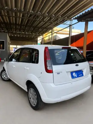 FORD-FIESTA-2014