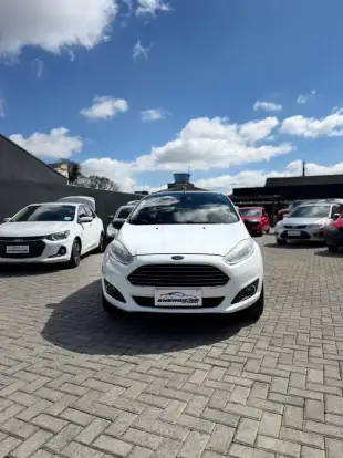 FORD-FIESTA-2015