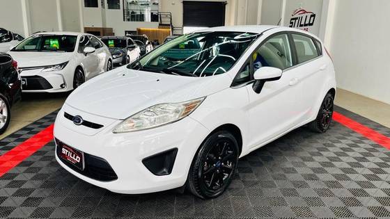 FORD FIESTA 1.6 ROCAM HATCH 8V FLEX 4P MANUAL