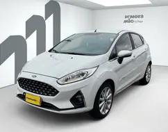 FORD FIESTA 1.6 TI-VCT FLEX TITANIUM POWERSHIFT FORD FIESTA 1.6 TI-VCT FLEX TITANIUM POWERSHIFT
