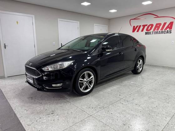 FORD FOCUS 2.0 SE PLUS SEDAN 16V FLEX 4P POWERSHIFT