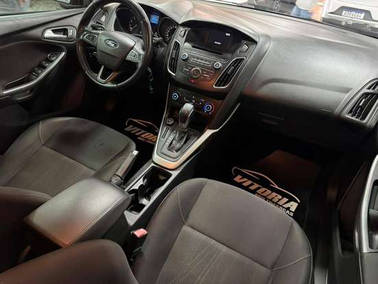 FORD-FOCUS-2.0 SE PLUS SEDAN 16V FLEX 4P POWERSHIFT FORD-FOCUS-2015