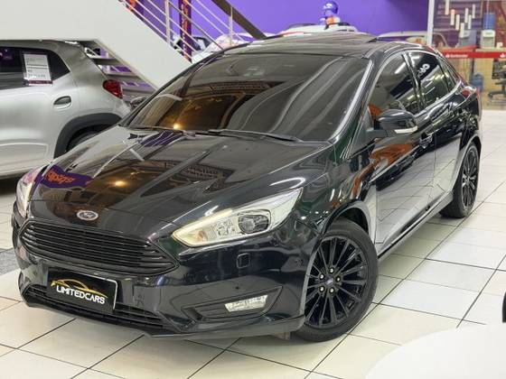 FORD FOCUS 2.0 TITANIUM PLUS FASTBACK 16V FLEX 4P POWERSHIFT