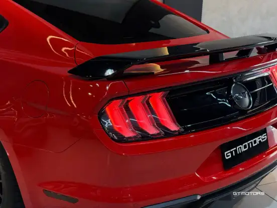 FORD-MUSTANG-2018