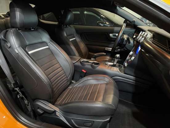FORD-MUSTANG-2022