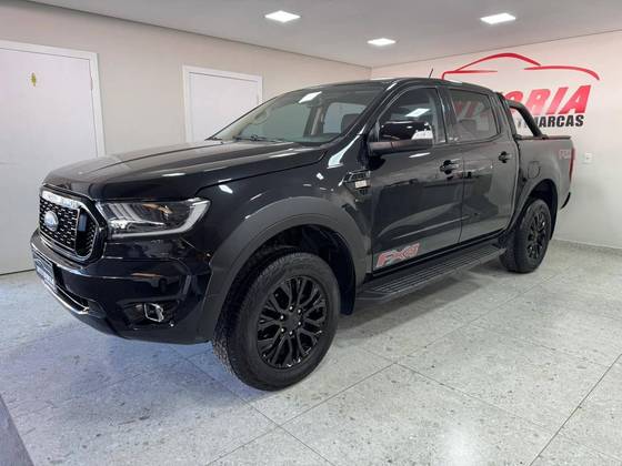 FORD RANGER 2.2 BLACK 4X2 CD 16V DIESEL 4P AUTOMÁTICO