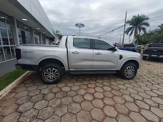 FORD-RANGER-3.0 V6 TURBO DIESEL CD LIMITED 4X4 AUTOMÁTICO FORD-RANGER-2023