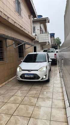FORD-FIESTA-2013