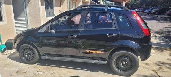 FORD-FIESTA-2006