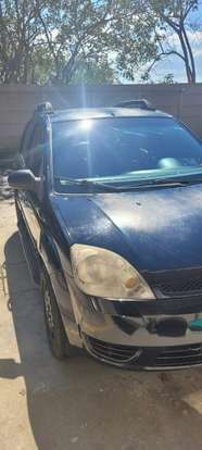 FORD-FIESTA-2006