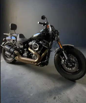 HARLEY-DAVIDSON SOFTAIL FAT BOB 107 