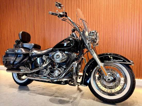 HARLEY-DAVIDSON-SOFTAIL HERITAGE CLASSIC-2015