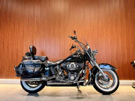 HARLEY-DAVIDSON-SOFTAIL HERITAGE CLASSIC HARLEY-DAVIDSON-SOFTAIL HERITAGE CLASSIC-2015