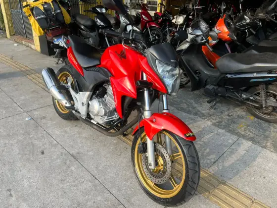 HONDA CB 300R 