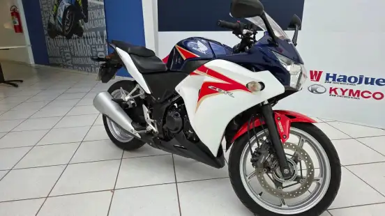 HONDA-CBR 250R-2012