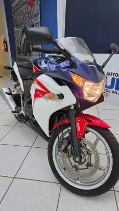 HONDA-CBR 250R-2012