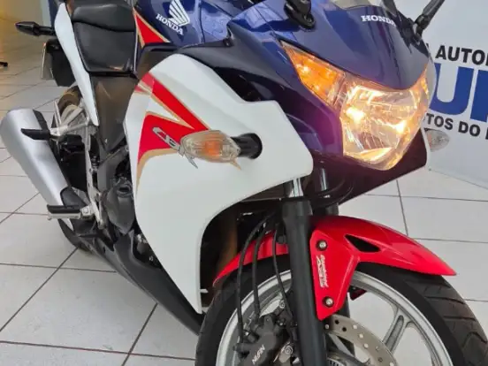 HONDA-CBR 250R HONDA-CBR 250R-2012