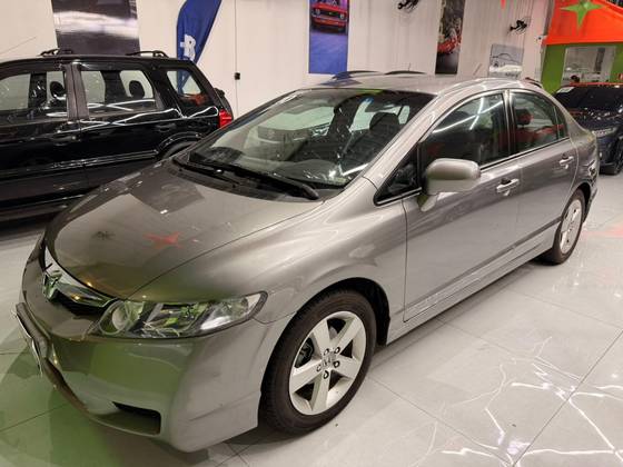 HONDA CIVIC 1.8 LXS 16V FLEX 4P AUTOMÁTICO