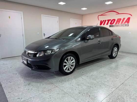 HONDA CIVIC 1.8 LXS 16V FLEX 4P AUTOMÁTICO