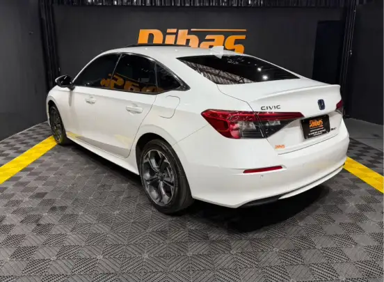 HONDA-CIVIC-2023