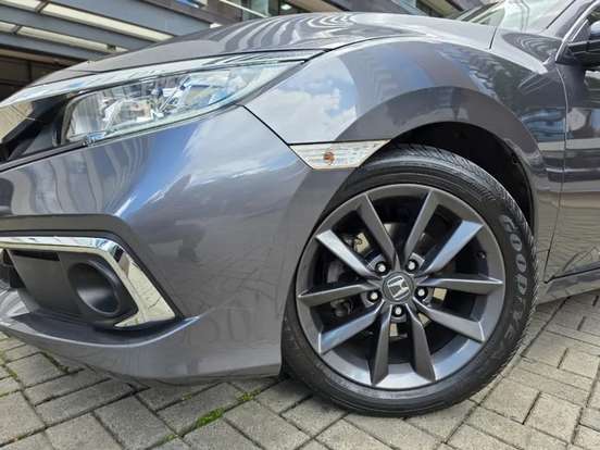 HONDA-CIVIC-2021