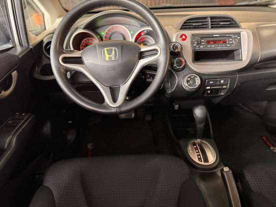 HONDA-FIT-2009